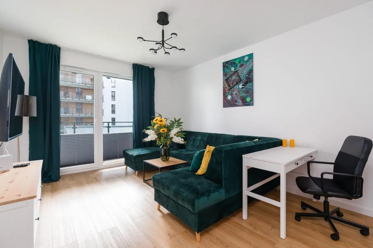 Krauthofera Apartment with Balcony Poznań by Renters